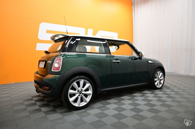 MINI Cooper S 5