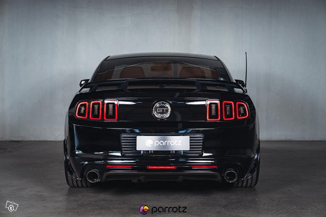 Ford Mustang 16