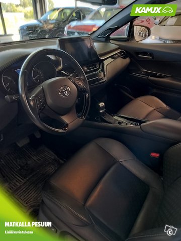 Toyota C-HR 5