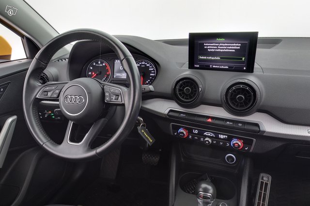 Audi Q2 14