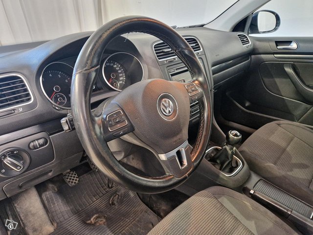 Volkswagen Golf 8