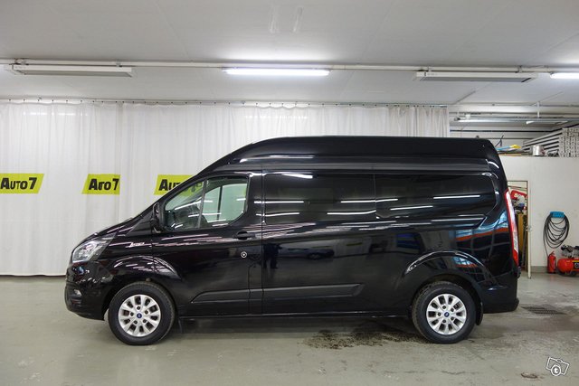 Ford Tourneo Custom 2