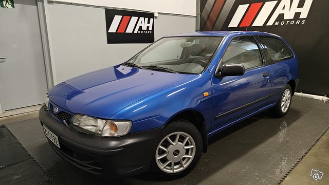 Nissan Almera