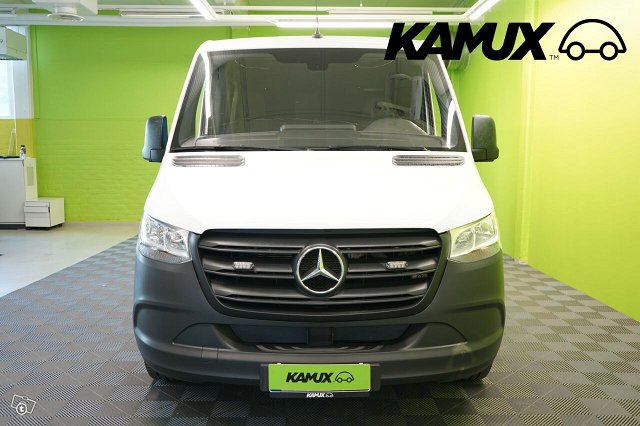 Mercedes-Benz Sprinter 4