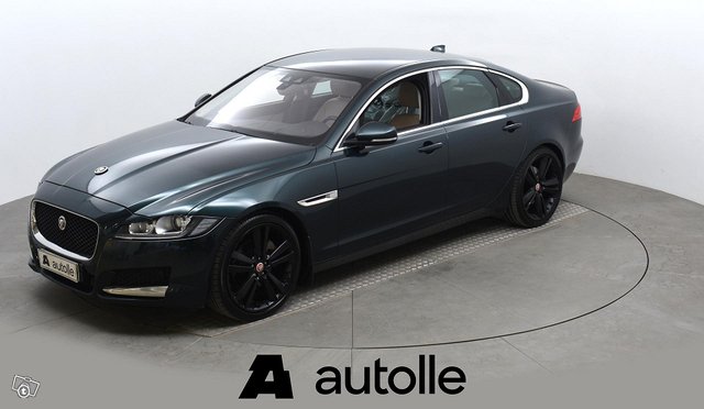 Jaguar XF 23