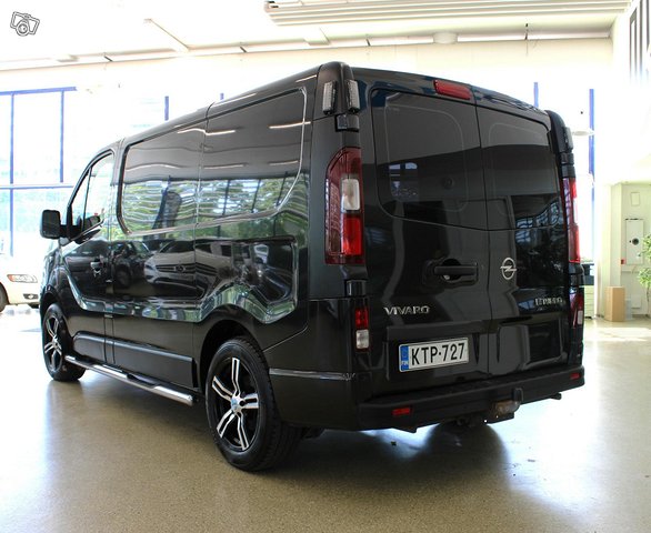 Opel Vivaro 15