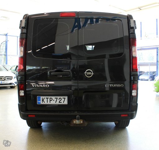 Opel Vivaro 16