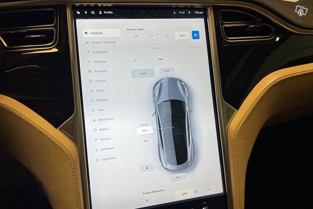 Tesla Model S 23