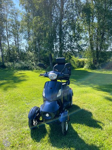 Kontio Motors silverfox four 3