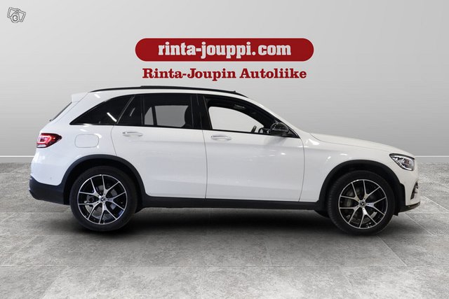 MERCEDES-BENZ GLC 4