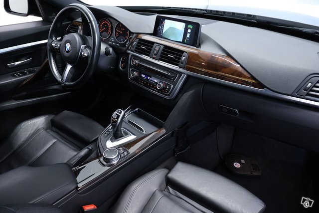BMW 335 Gran Turismo 12
