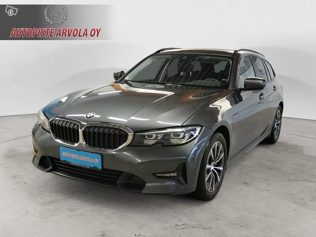 BMW 330 11