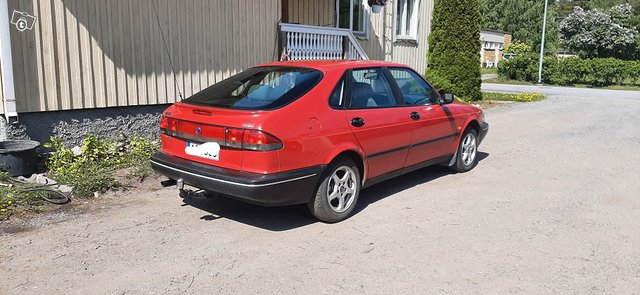 Saab 900, kuva 1