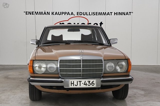 Mercedes-Benz 240 6