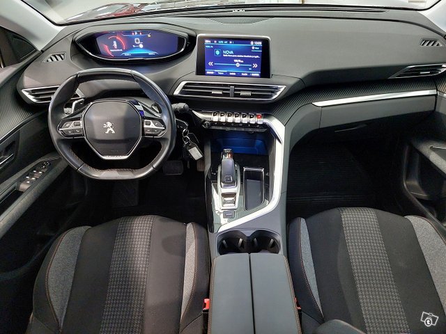 Peugeot 3008 12