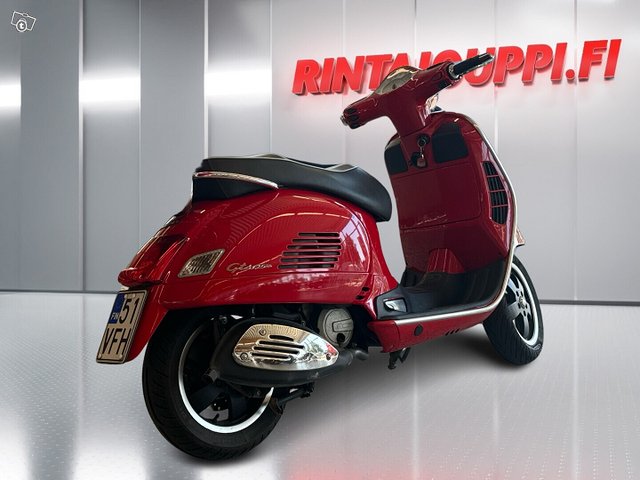 Piaggio Vespa 4