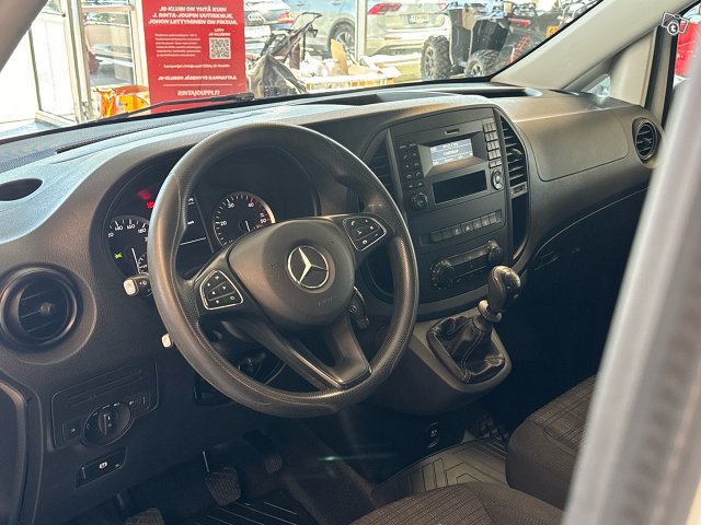 Mercedes-Benz Vito 10