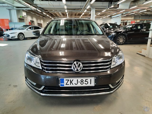 Volkswagen Passat 2