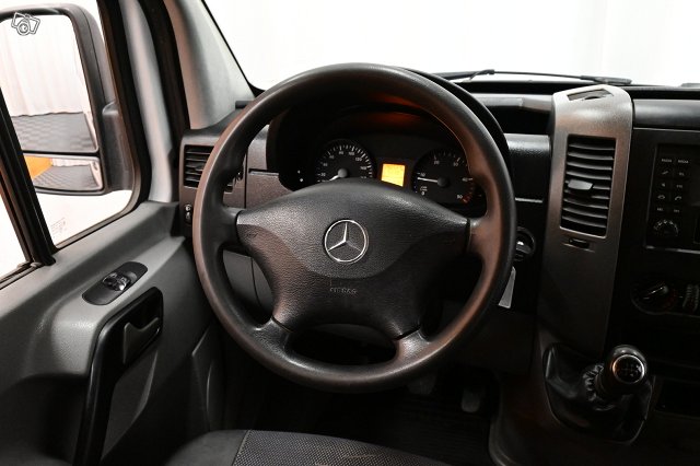 Mercedes-Benz Sprinter 14