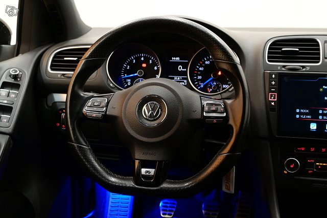 Volkswagen Golf 15