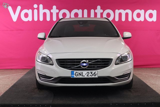 Volvo V60 13