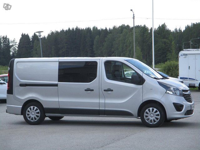 Opel Vivaro 1