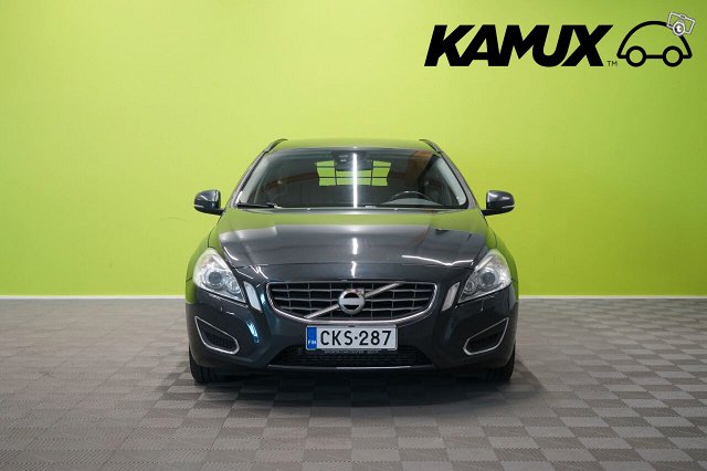 Volvo V60 11