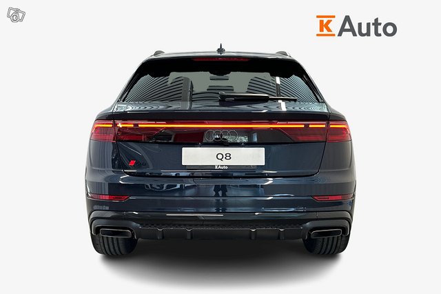 Audi Q8 21