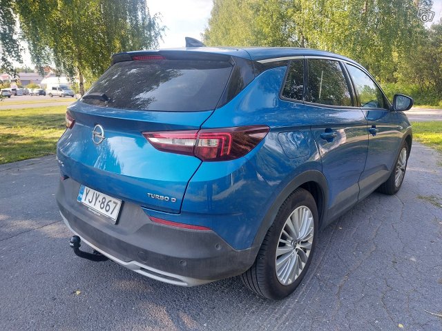 Opel Grandland X 2