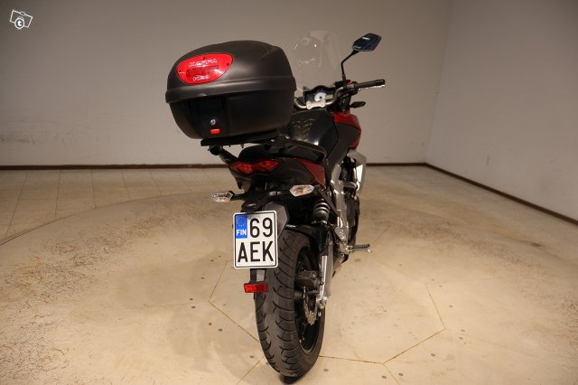 Kawasaki VERSYS 8