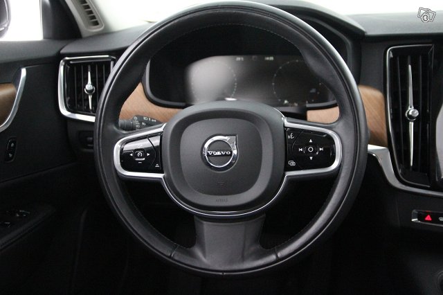 Volvo S90 14