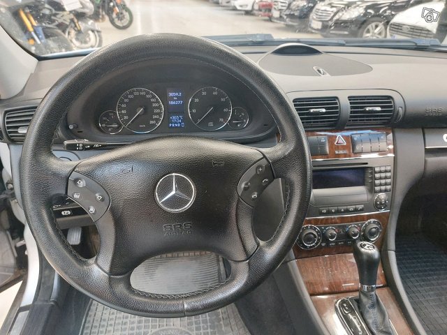 Mercedes-Benz C 6
