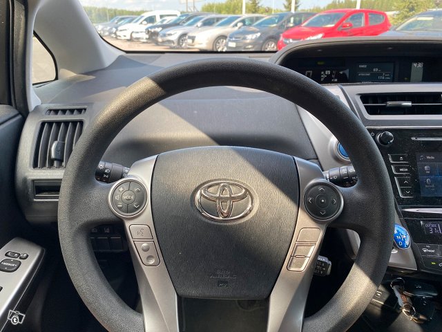Toyota Prius+ 6