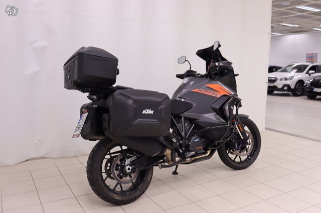 KTM 1290 SUPER ADVENTURE S 2