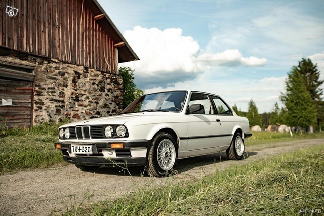 BMW 320 2