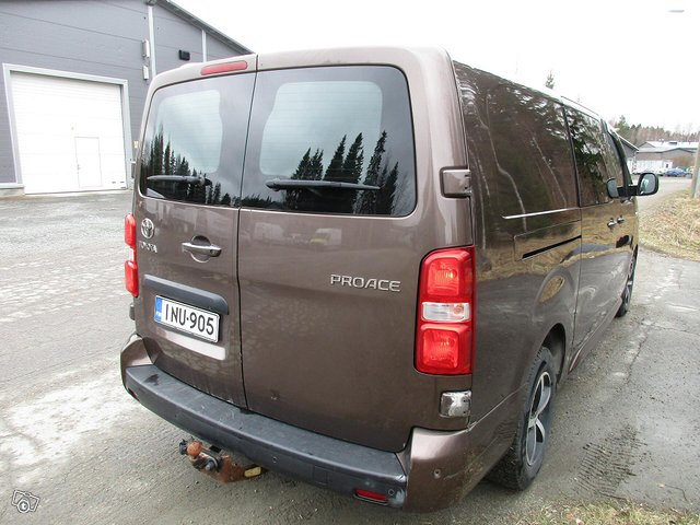 Toyota Proace 4