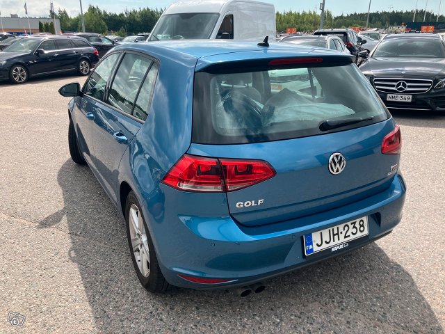 Volkswagen Golf 2