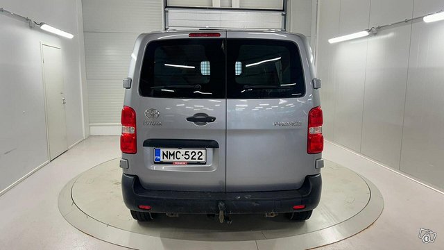 Toyota Proace 4