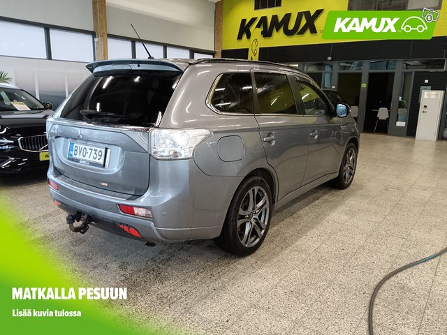 Mitsubishi Outlander PHEV 2