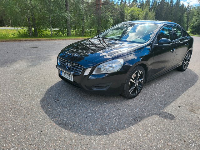 Volvo S60, kuva 1