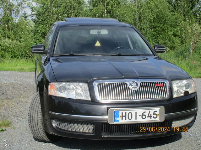 Skoda Superb, kuva 1