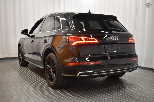 Audi Q5 10