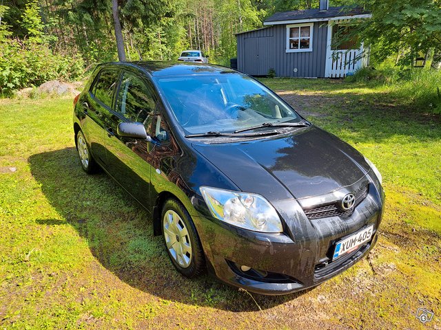 Toyota Auris 2