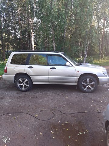 Subaru Forester 4