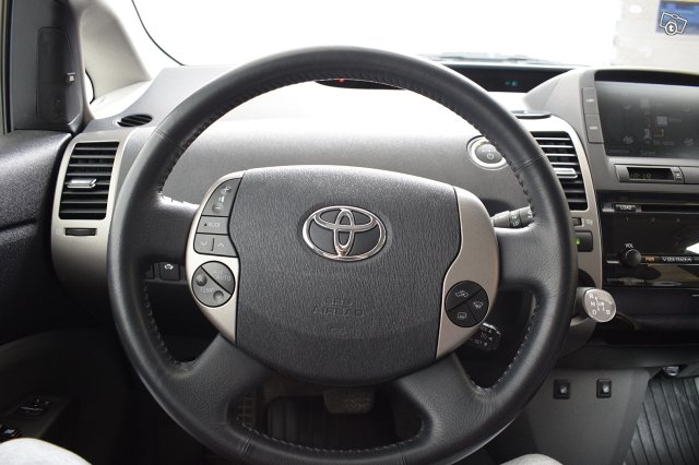 Toyota Prius 12