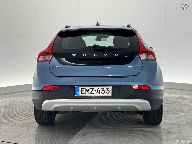 Volvo V40 Cross Country 4