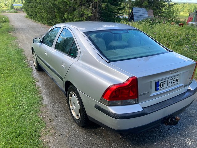 Volvo S60 3