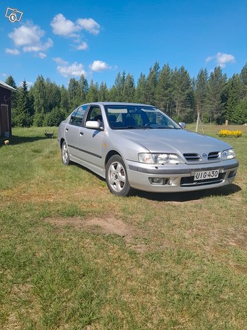 Nissan Primera 3