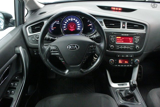 KIA Cee'd 9