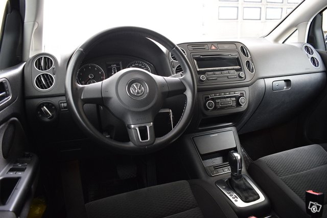 Volkswagen Golf Plus 11